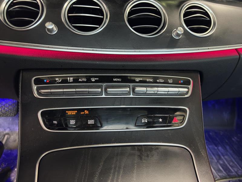 mercedes-benz E Class 2022 - 12