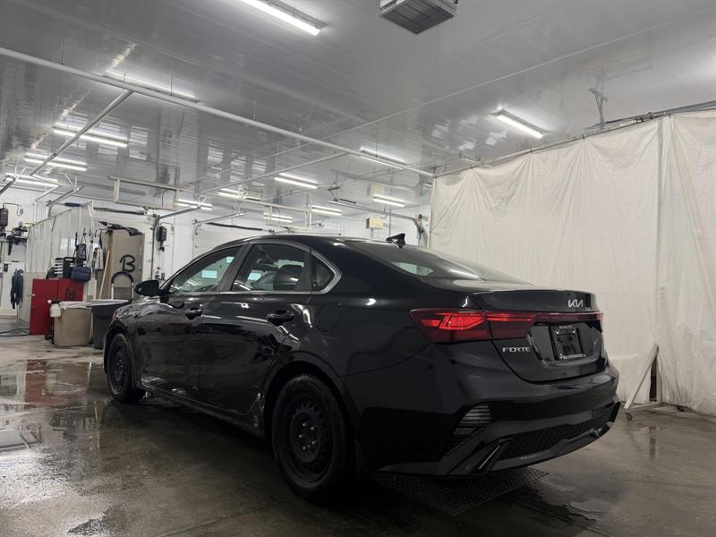 kia Forte 2022 - 4