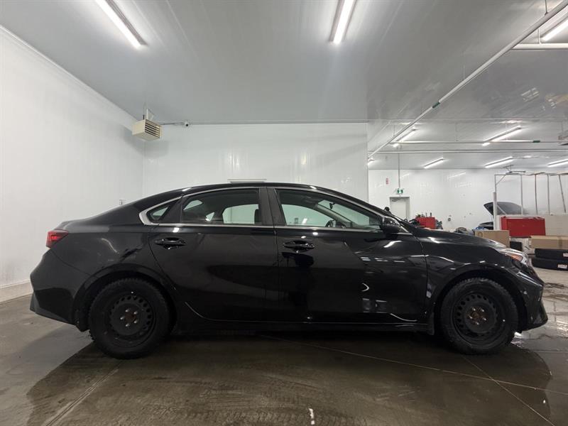 kia Forte 2022 - 8