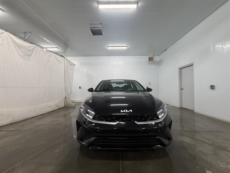 kia Forte 2022 - 11