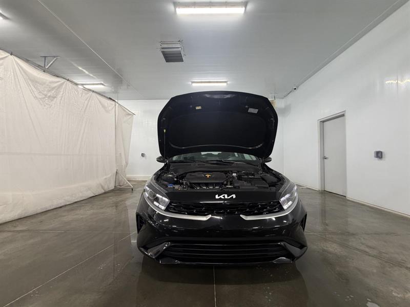 kia Forte 2022 - 12