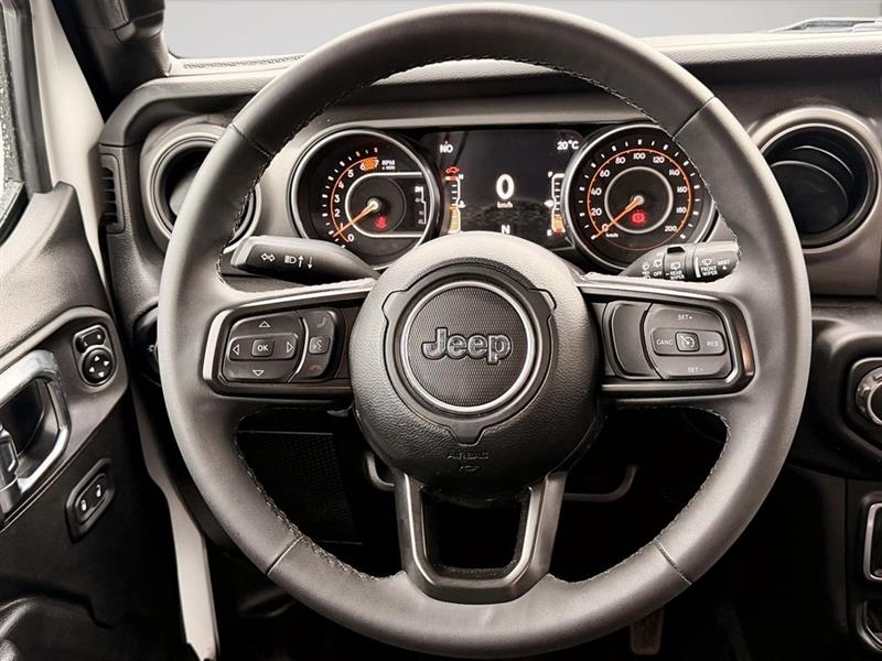 jeep Wrangler 2023 - 16