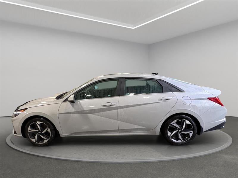 hyundai Elantra 2023 - 2