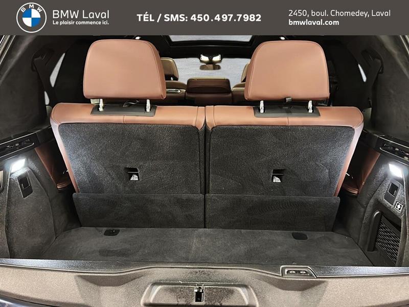 bmw X7 2024 - 34