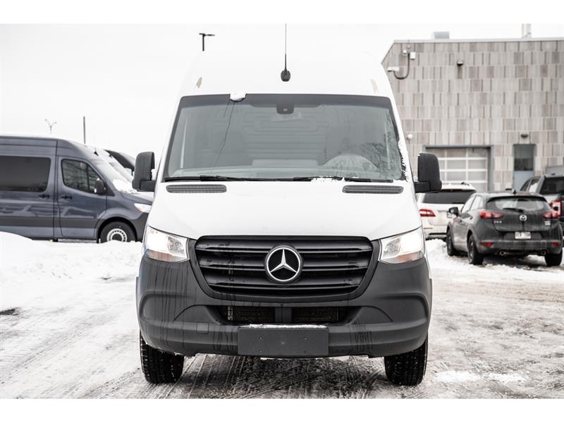 mercedes-benz Sprinter 2024 - 2