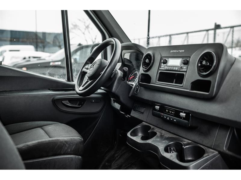 mercedes-benz Sprinter 2024 - 12