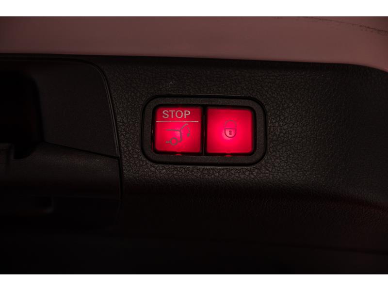 mercedes-benz GLB250 2023 - 11