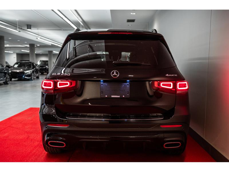 mercedes-benz GLB250 2023 - 7