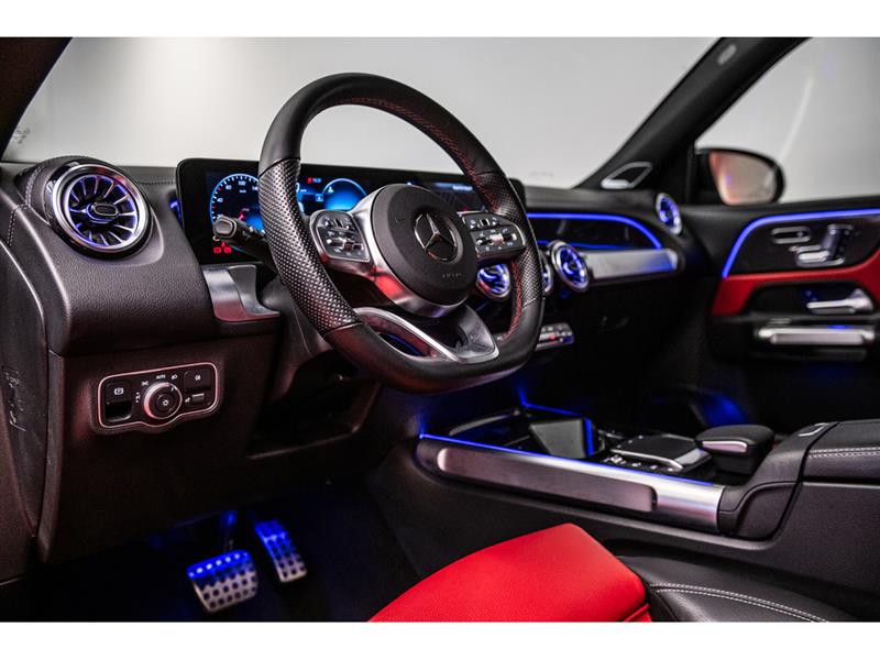 mercedes-benz GLB250 2023 - 14