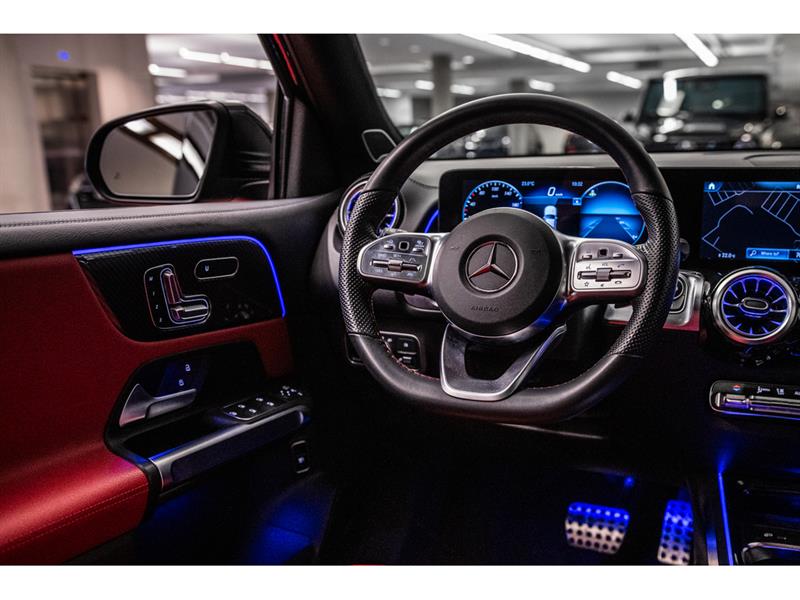 mercedes-benz GLB250 2023 - 28