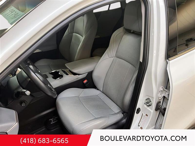 toyota Venza 2023 - 9