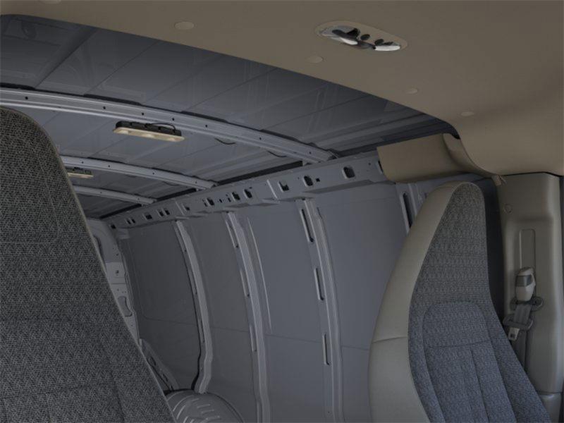 chevrolet Express 2025 - 24