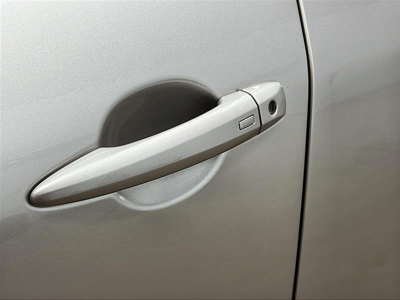 nissan Rogue 2023 - 25