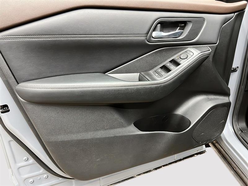 nissan Rogue 2023 - 25