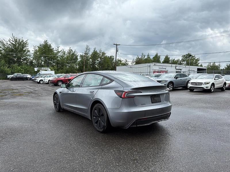 tesla Model 3 2024 - 5