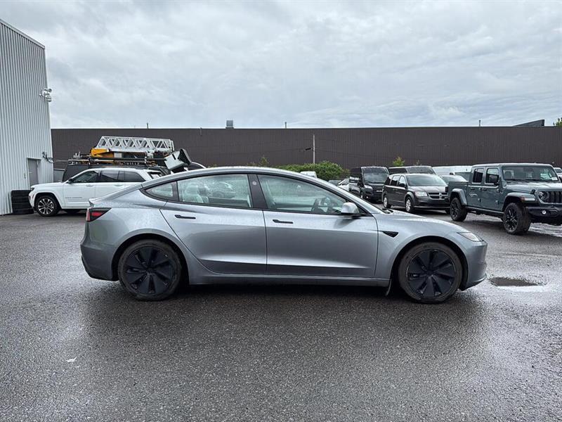 tesla Model 3 2024 - 8