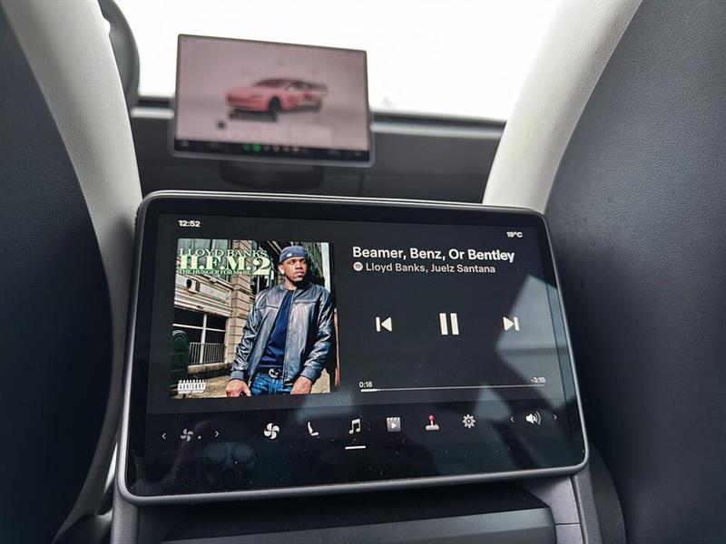 tesla Model 3 2024 - 19