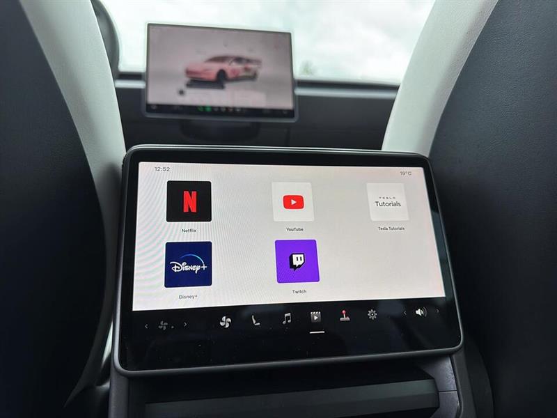 tesla Model 3 2024 - 20