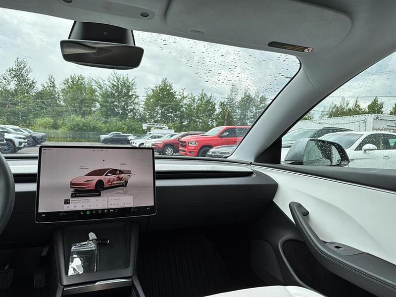 tesla Model 3 2024 - 26