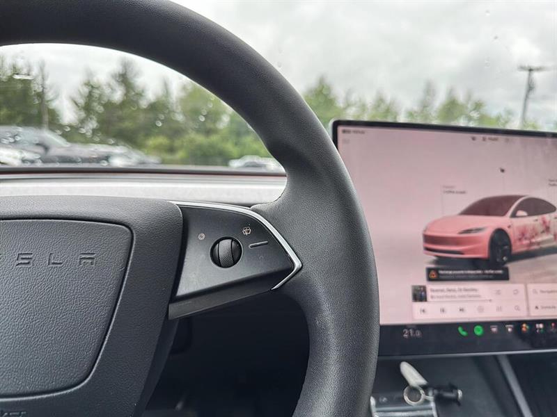 tesla Model 3 2024 - 29