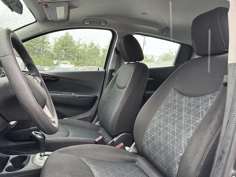 chevrolet Spark 2022 - 12