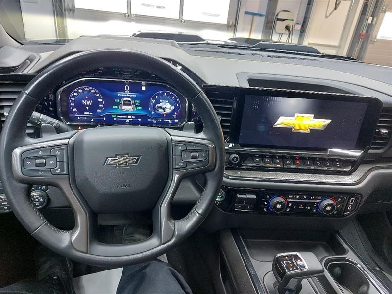 chevrolet Silverado 1500 2023 - 23