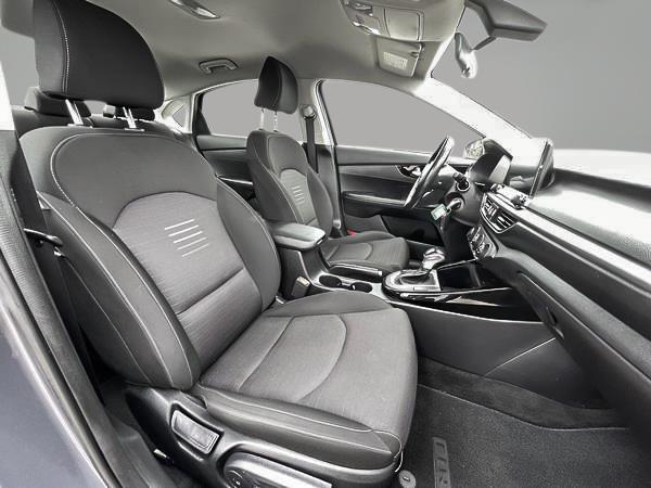 kia Forte 2020 - 24