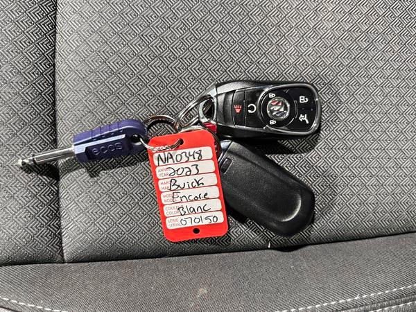 buick Encore GX 2023 - 27