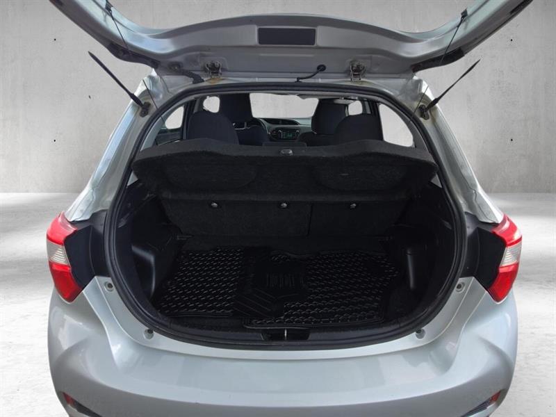 toyota Yaris Hatchback 2018 - 14
