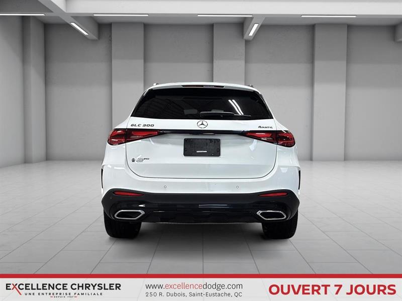 mercedes-benz GLC 2023 - 3