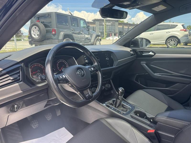 volkswagen Jetta 2021 - 13