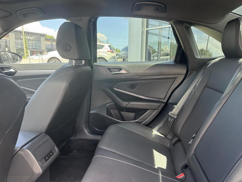 volkswagen Jetta 2021 - 24