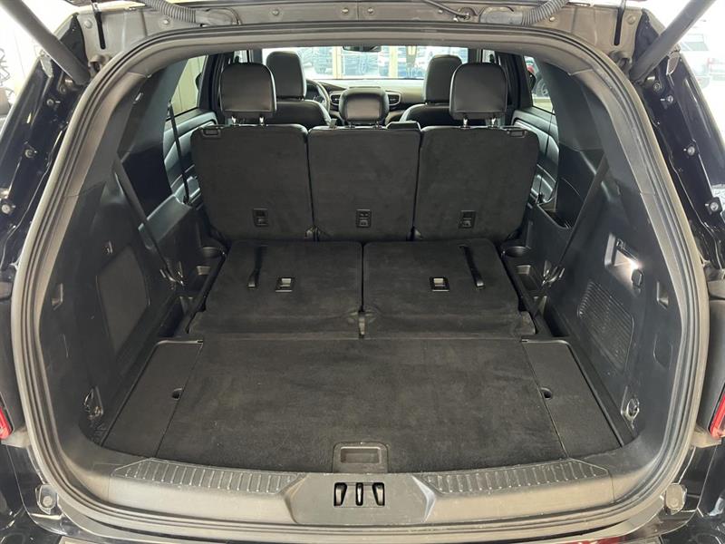 ford Explorer 2022 - 8
