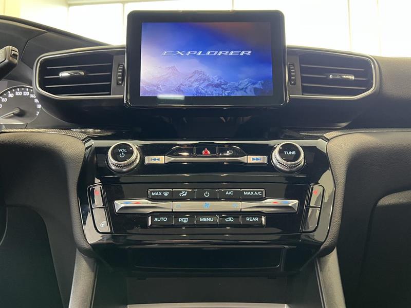 ford Explorer 2022 - 14