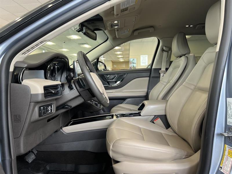 lincoln Corsair 2022 - 10