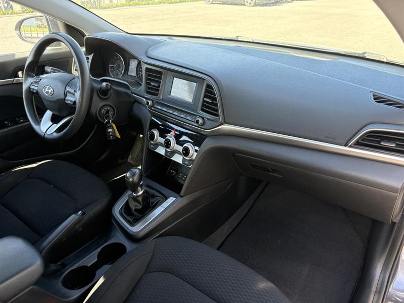 hyundai Elantra 2020 - 13