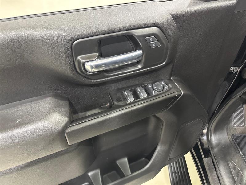 chevrolet Silverado 2500HD 2022 - 13