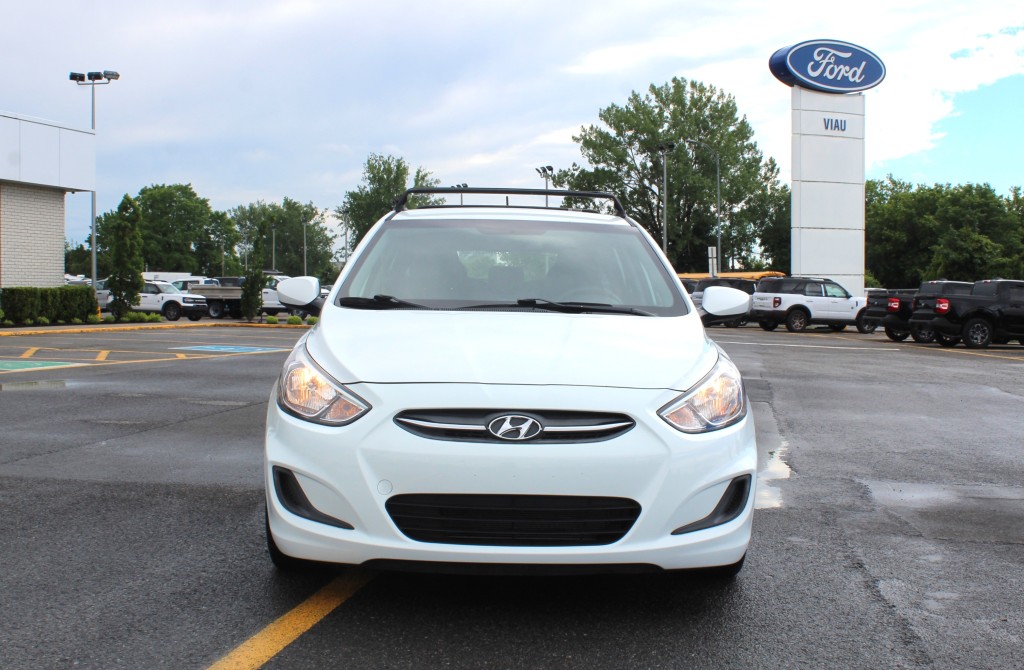 hyundai Accent 2016 - 3