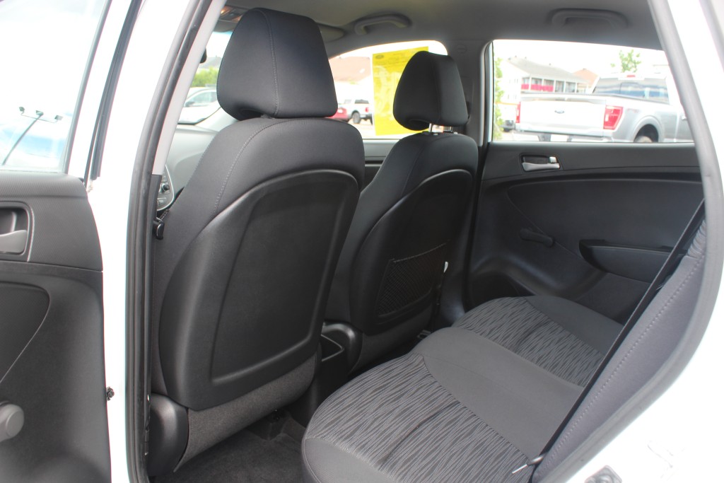 hyundai Accent 2016 - 11