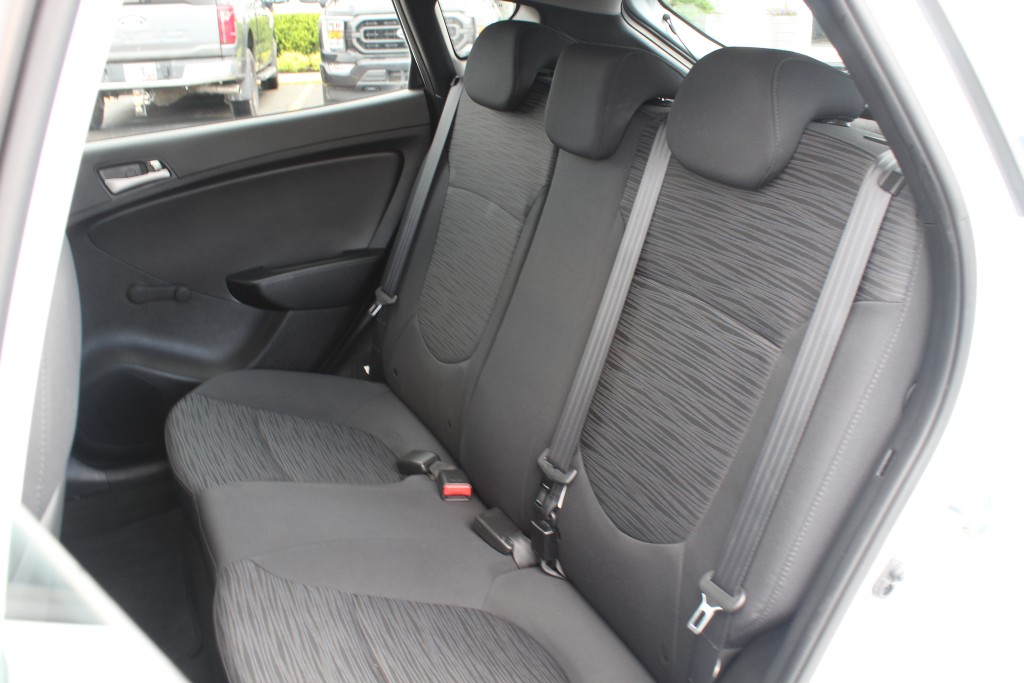 hyundai Accent 2016 - 12