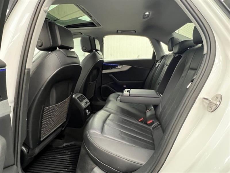 audi A4 2017 - 36