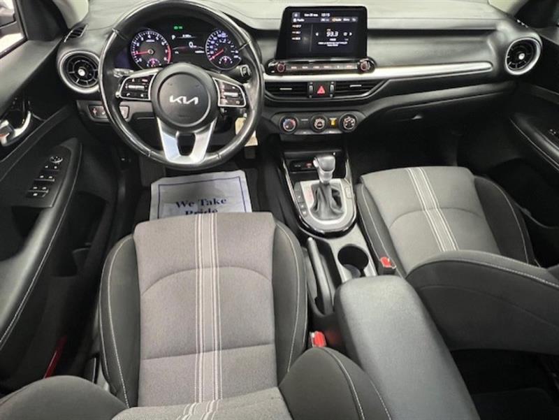 kia Forte 2023 - 12
