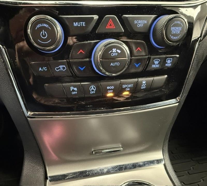 jeep Grand Cherokee 2021 - 25