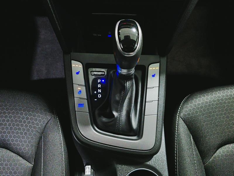 hyundai Elantra 2018 - 17