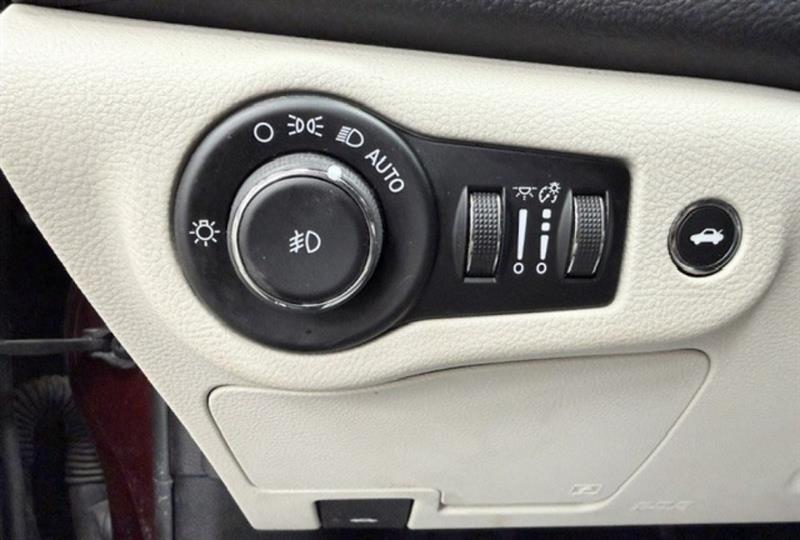 chrysler 200 2015 - 22