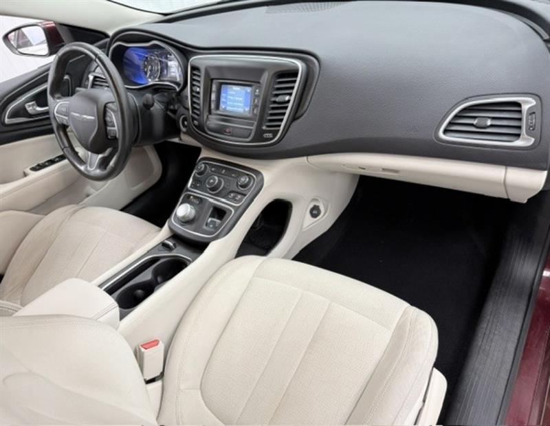 chrysler 200 2015 - 28