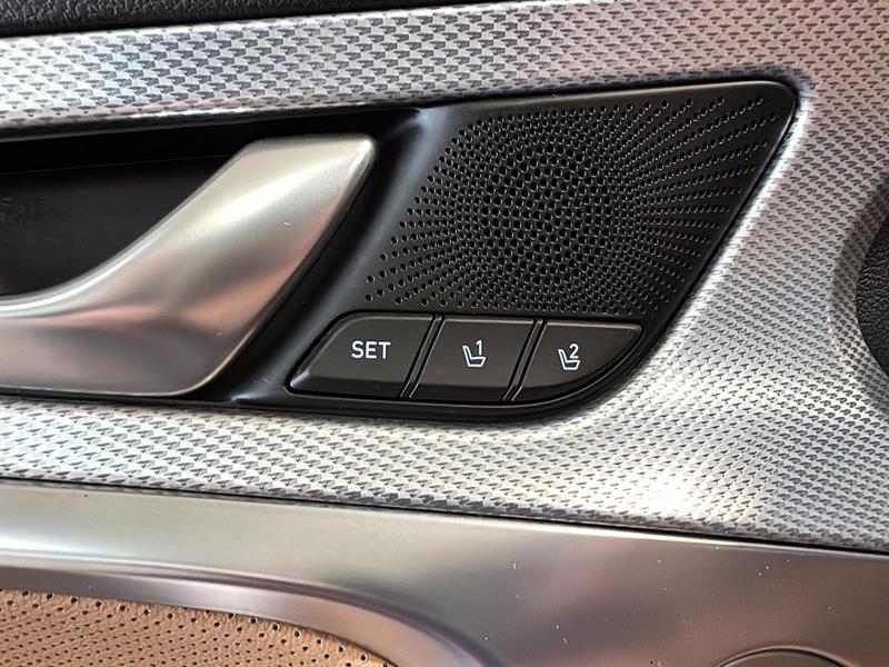genesis G70 2022 - 38