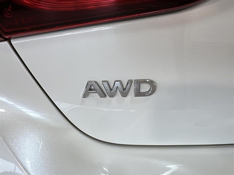 infiniti Q50 2018 - 9