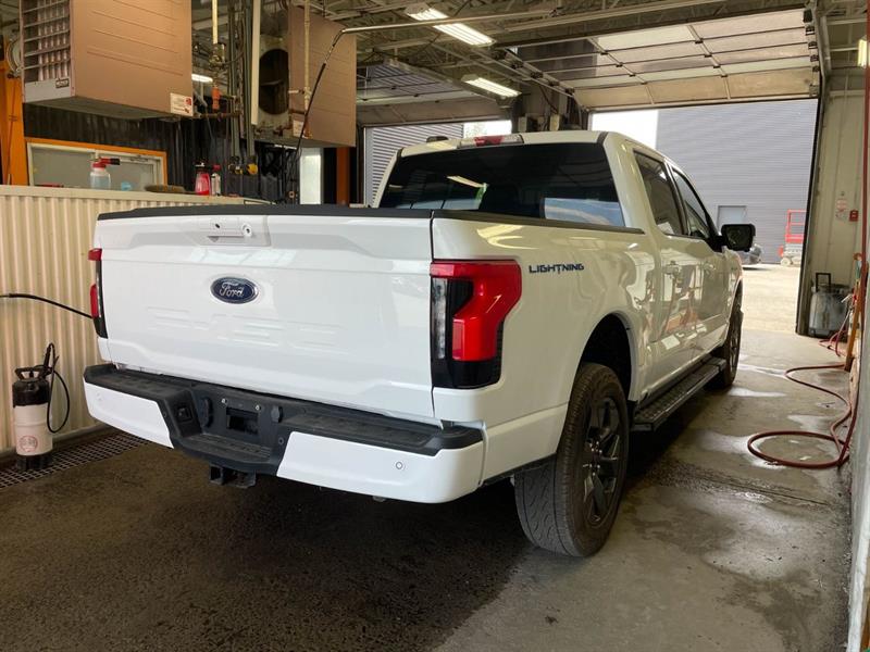 ford F-150 Lightning 2023 - 8
