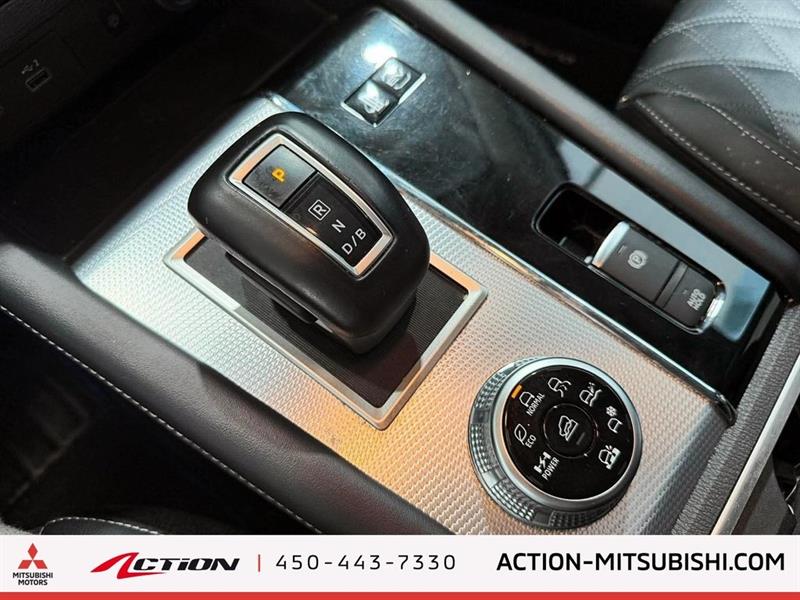 mitsubishi Outlander 2024 - 25